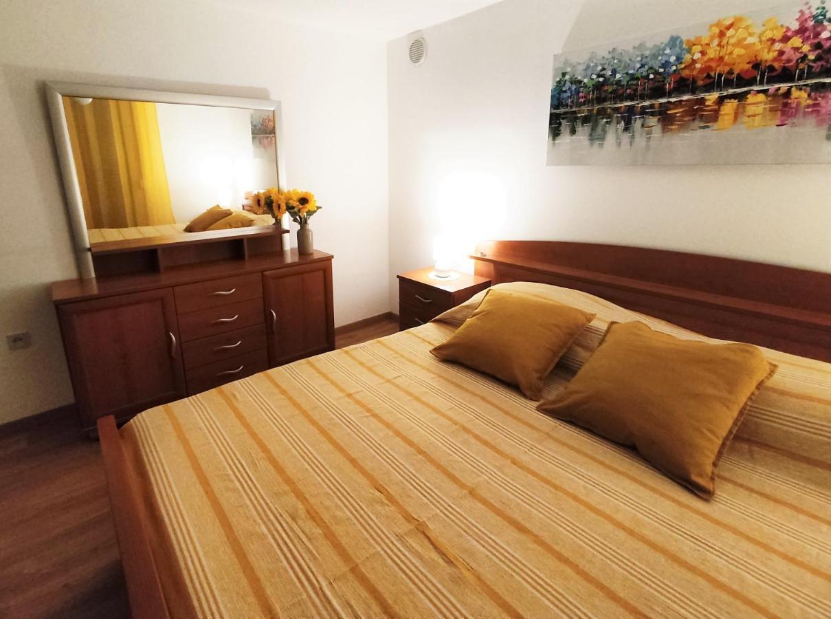 Apartment Marija อูมัค ภายนอก รูปภาพ